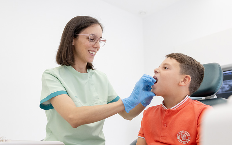 Tratamiento logopédico en clínica dental en Alcorcón