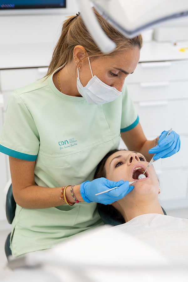 Revisión de encias en Centro Dental Avanzado, Alcorcón